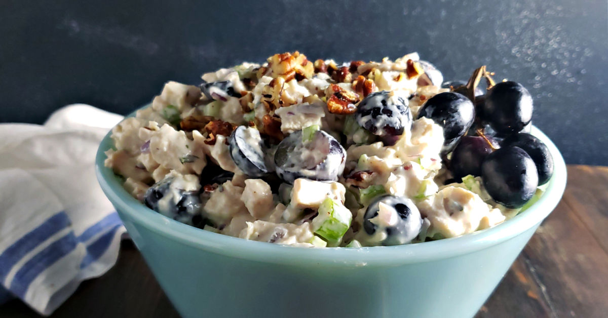 Chicken Salad with Grapes and Pecans - Frugal Hausfrau