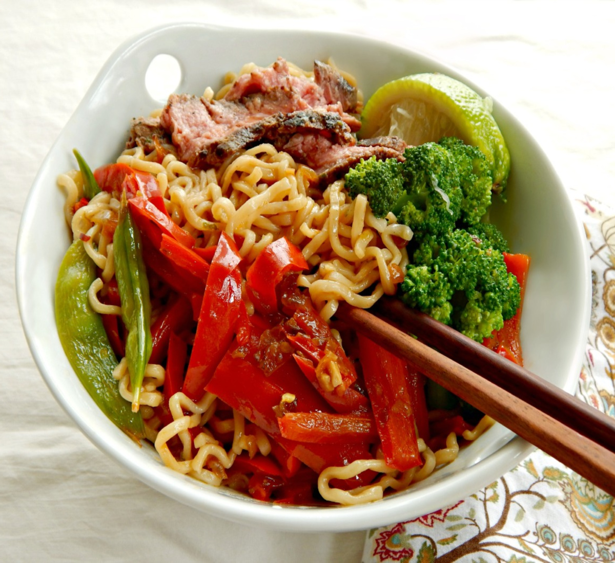 Steak and Veggie Ramen Bowl