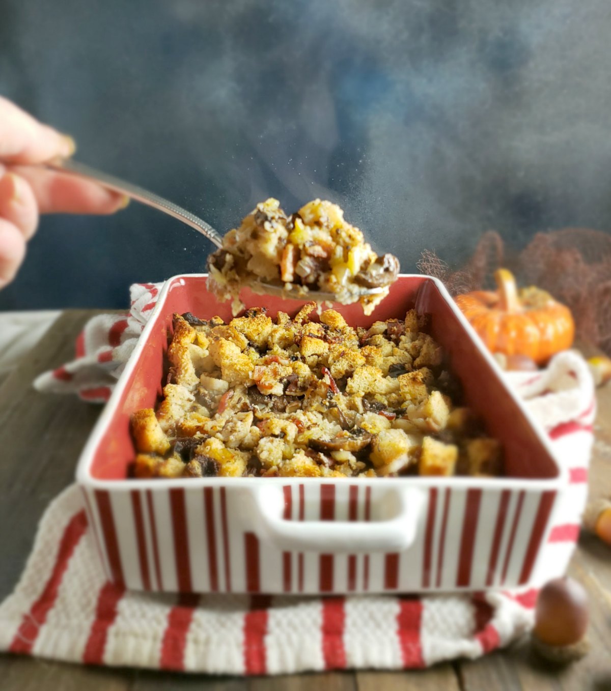 Ridiculously Delish Thanksgiving Bacon Stuffing