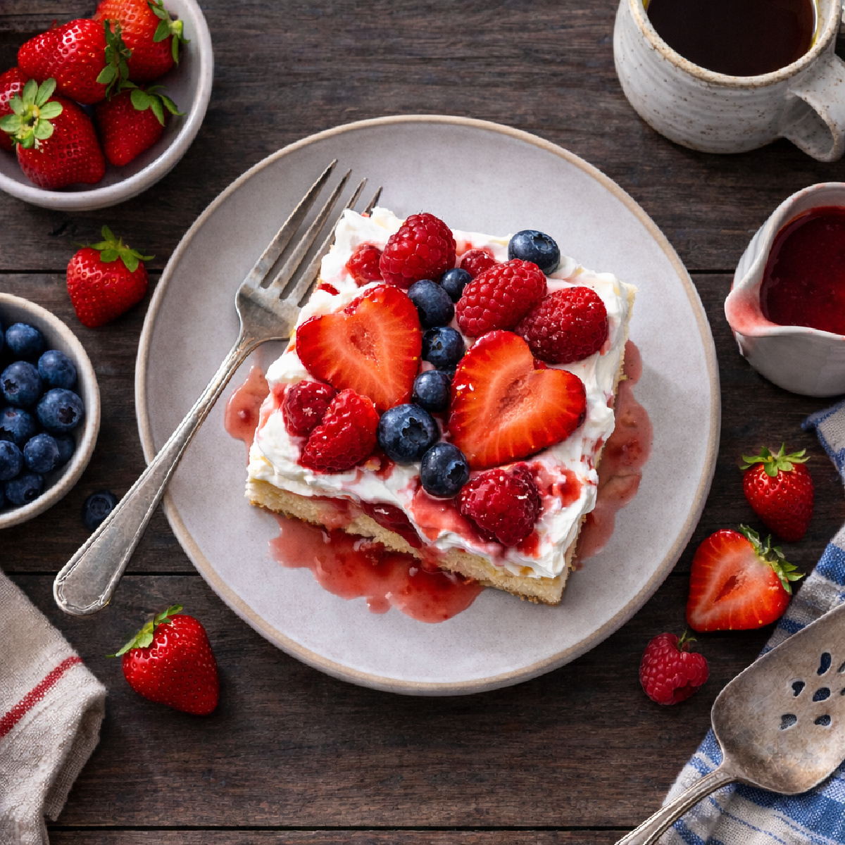 Sheetpan Strawberry Shortcake