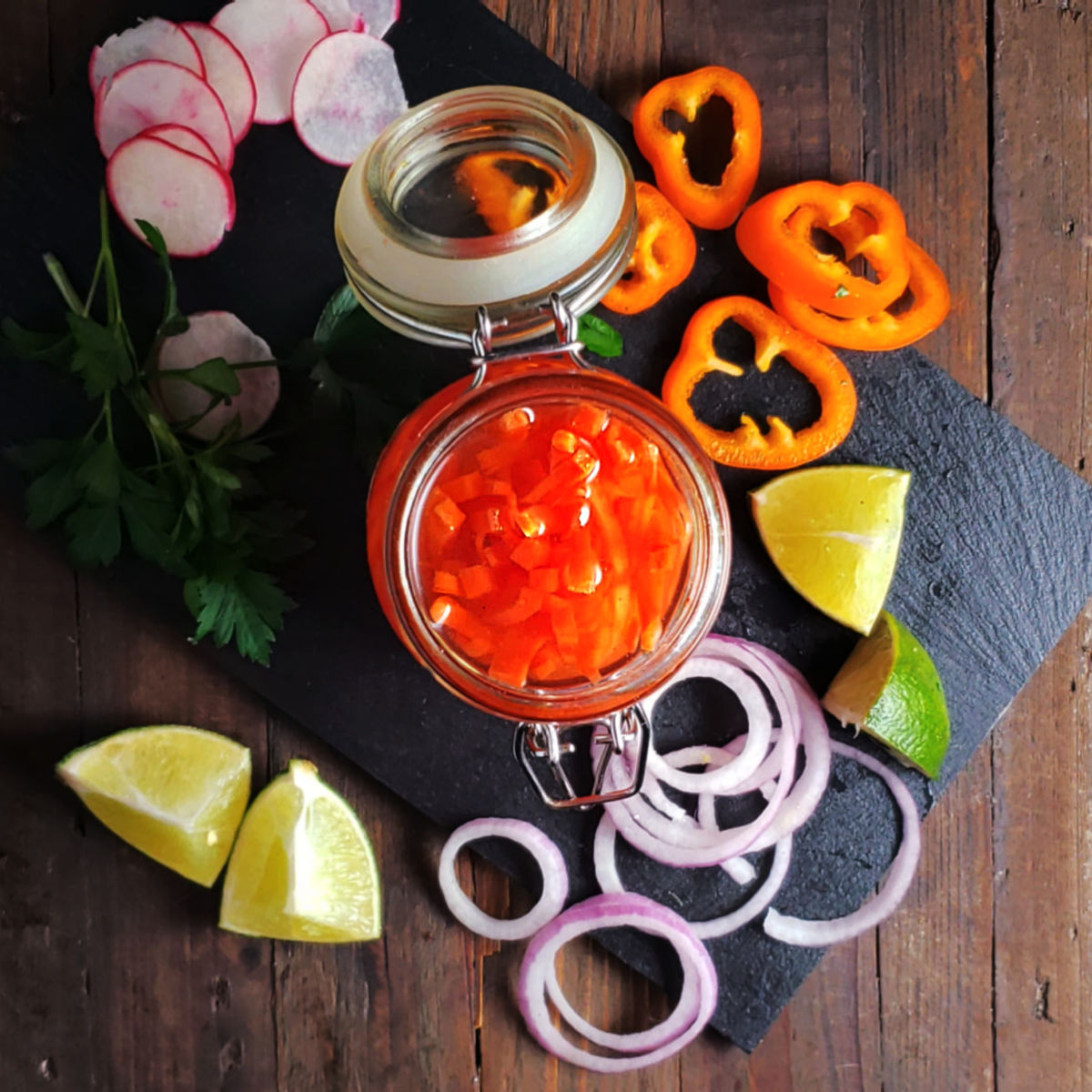 Quick Vietnamese Pickled Carrots